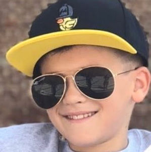 Meet your Posher, Adam